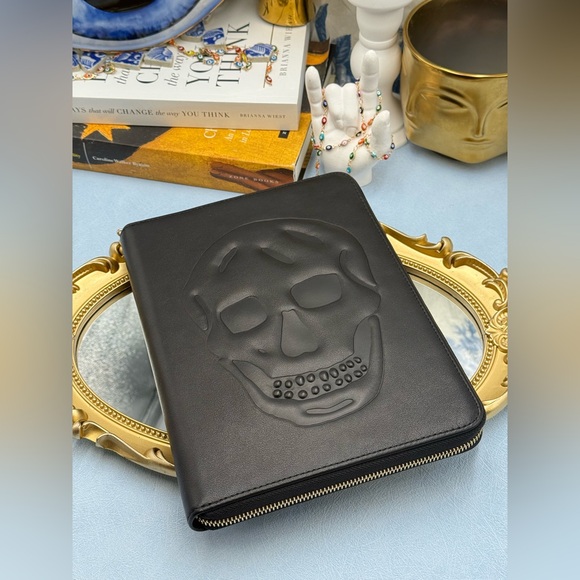 Alexander McQueen Accessories - 🆕 ALEXANDER MCQUEEN 🧿 NWOT Skull Embossed Leather Zip Portfolio / Agenda, Gold